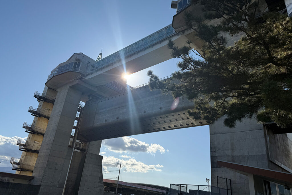 沼津港大型展望水門 びゅうお